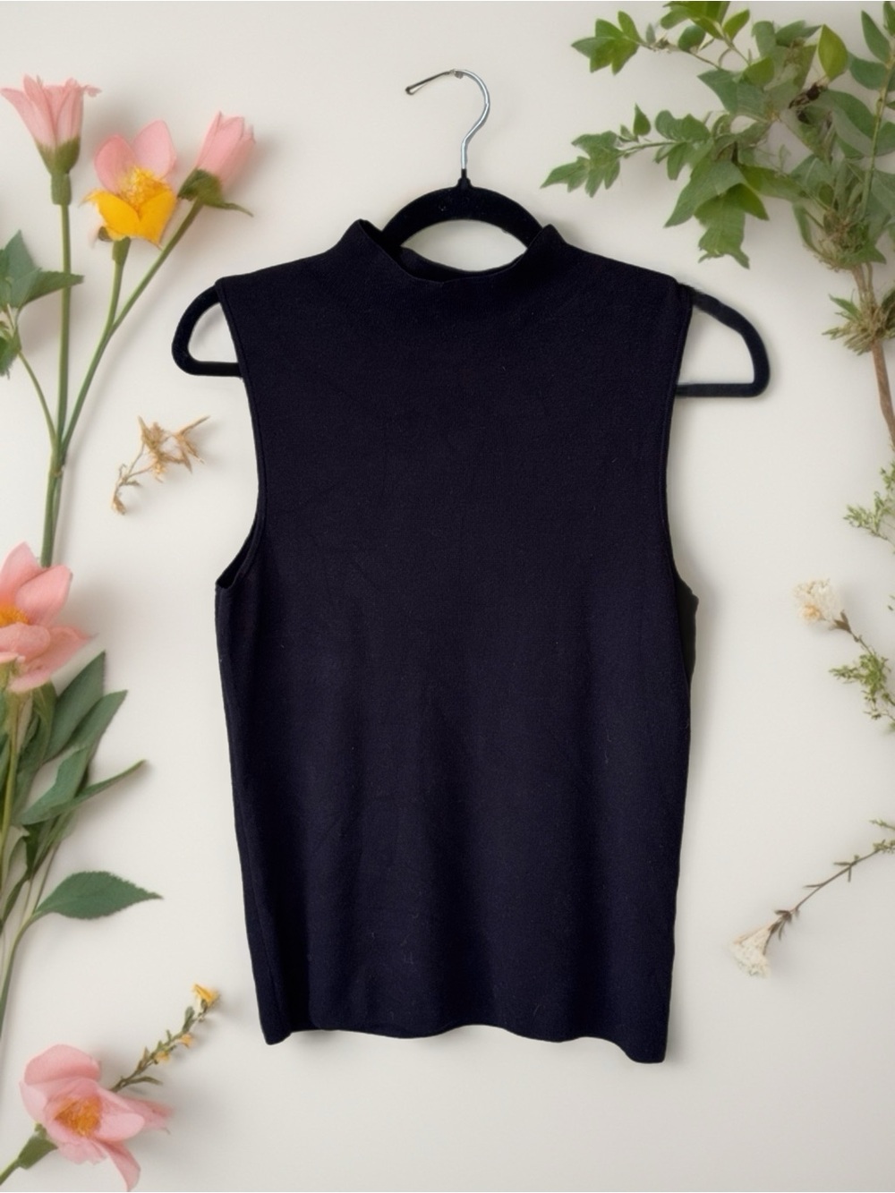 Tahari Black Sleeveless Mock Neck Knit Tank Top Stretch L